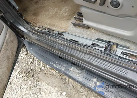 2004 Chevrolet Tahoe Lt z USA, uszkodzony, nr VIN 1GNEC13Z14R203713